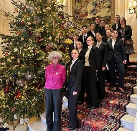 Ritz_Paris_Luxury_Hotelschool_Ecole_Hoteliere_Luxe_Palace (1)-min