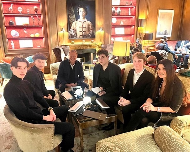 Luxury_Hotelschool_Nuit_Au_Palace_Bristol_Paris_Ecole_Hotellerie_Luxe (3)-min